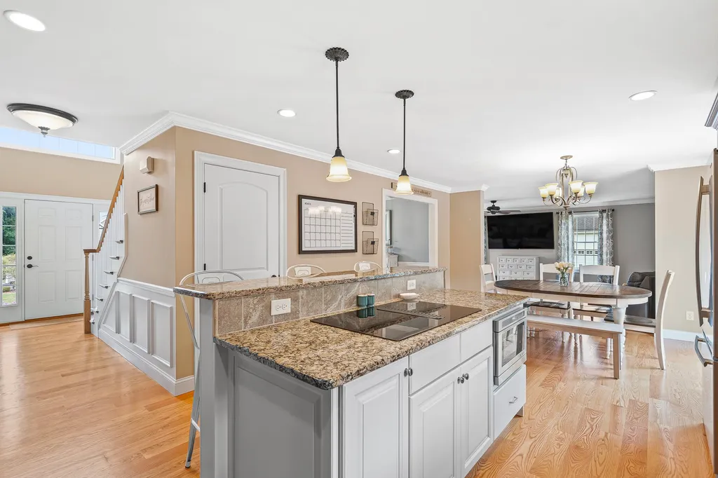 41 Silver Brook Road Salem NH 03079