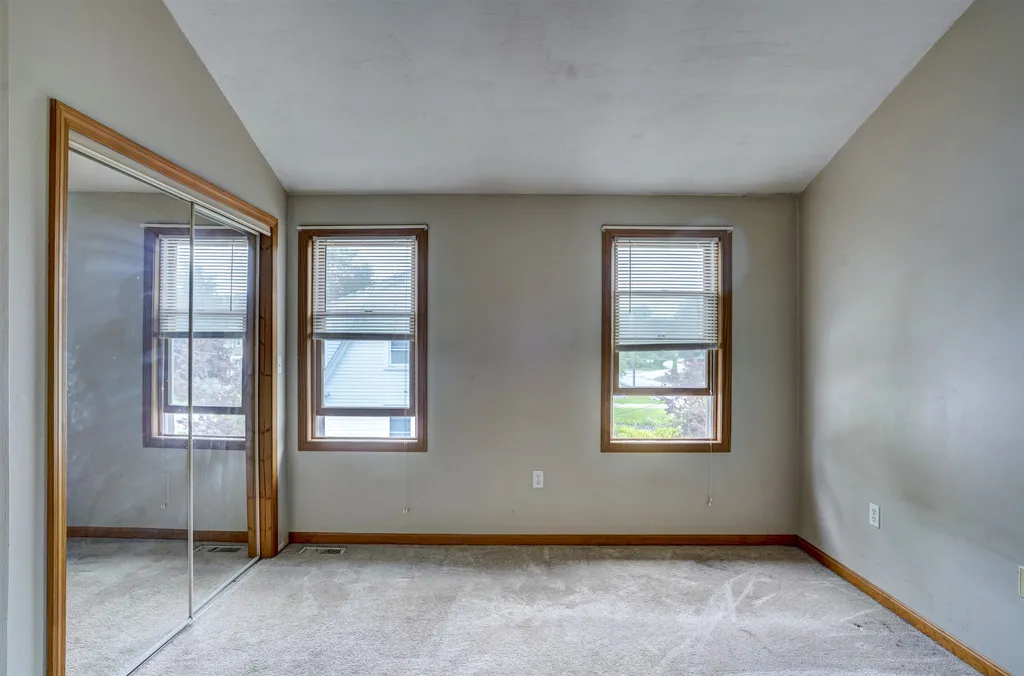 398 Riverdale Avenue Manchester NH 03103