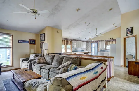 398 Riverdale Avenue Manchester NH 03103