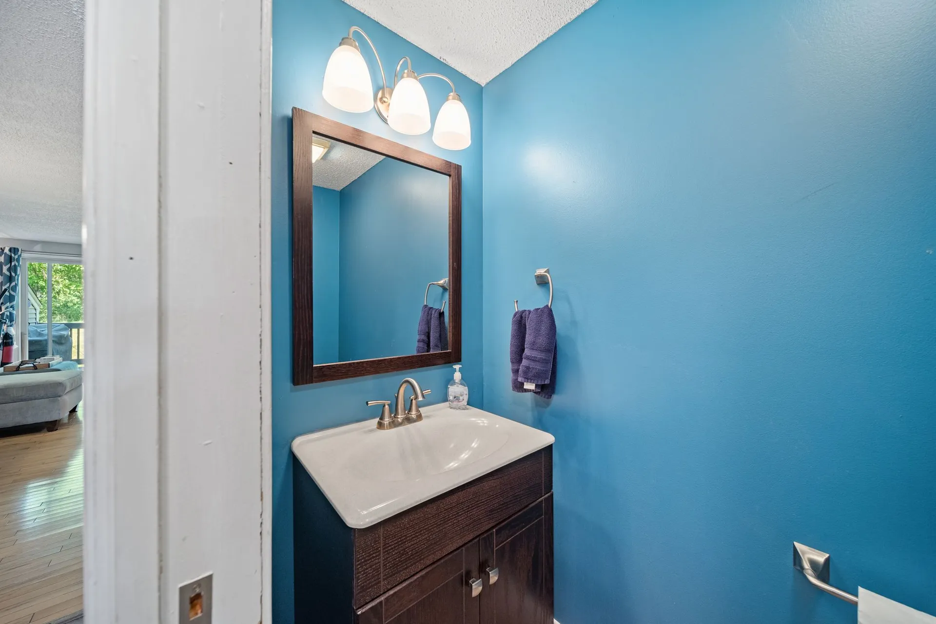232 Fox Hollow Drive Hudson NH 03051