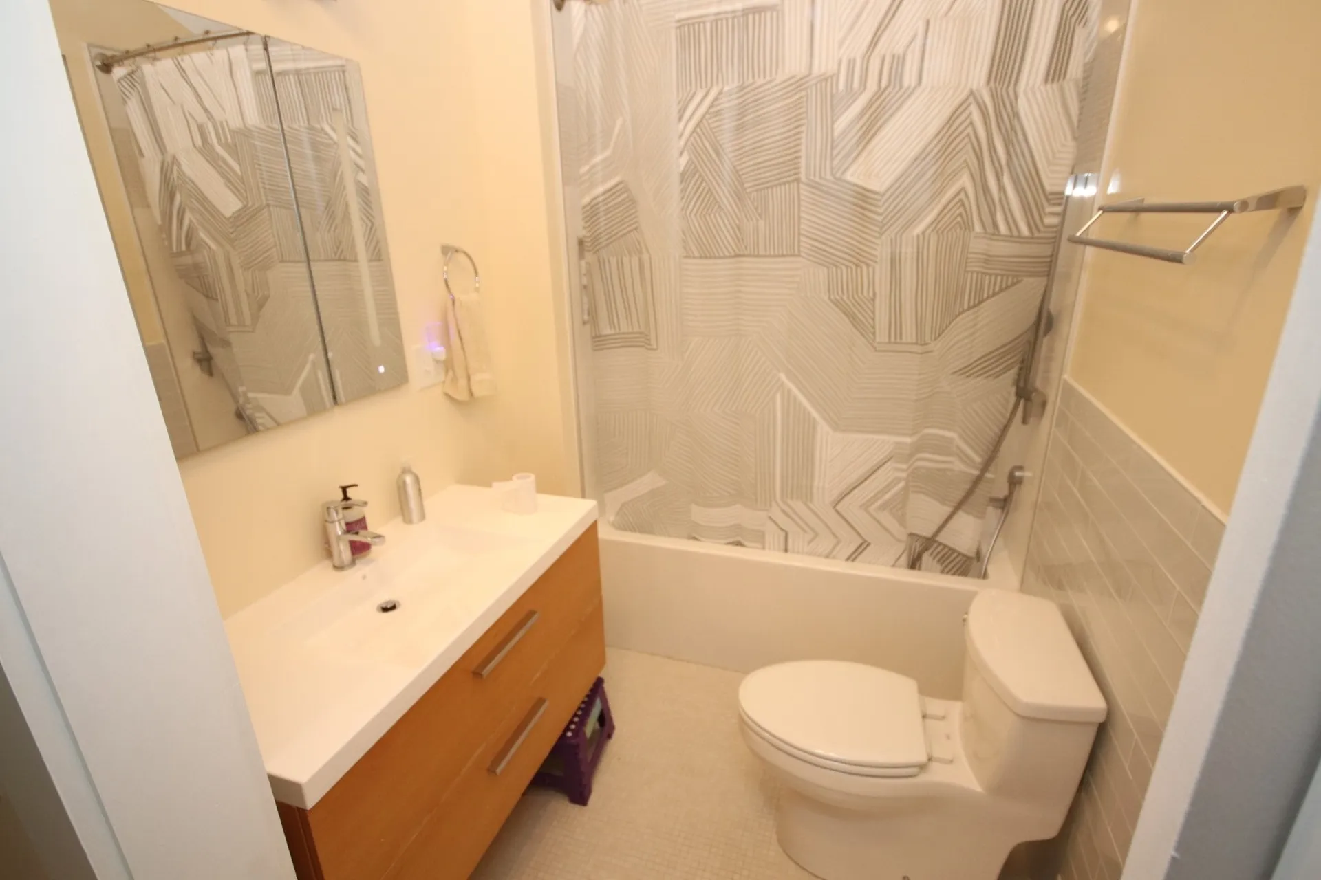 64 Bellamy Road Dover NH 03820-4324
