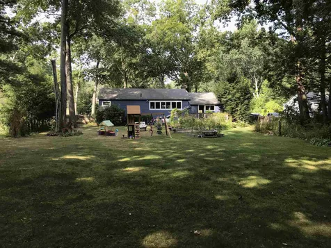 64 Bellamy Road Dover NH 03820-4324
