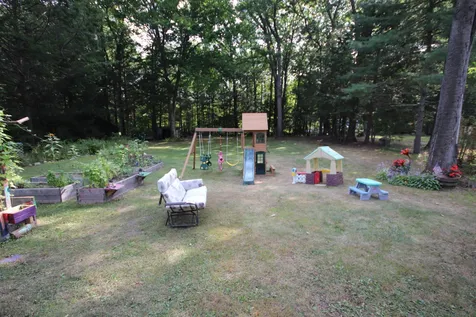 64 Bellamy Road Dover NH 03820-4324