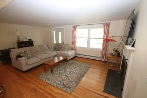 64 Bellamy Road Dover NH 03820-4324