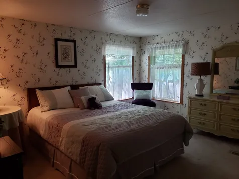 90 Dow Avenue Franconia NH 03580