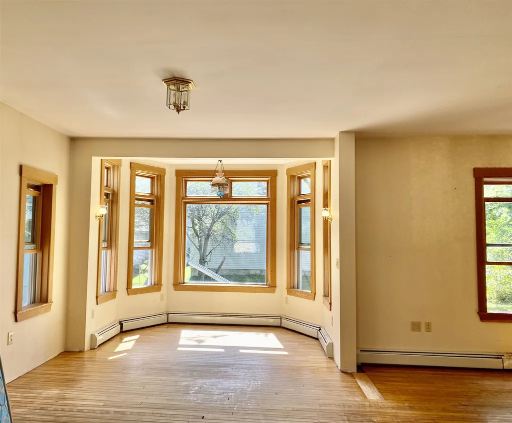 153 Norwich Avenue Hartford VT 05088