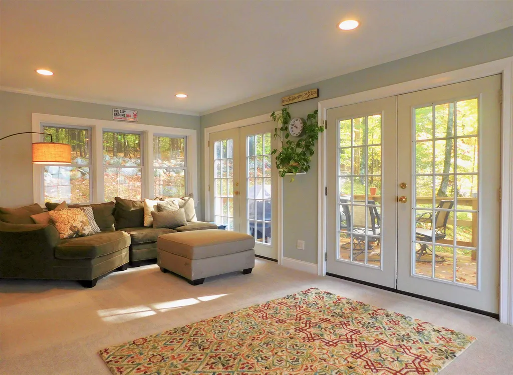 337 Barrett Road New London NH 03257