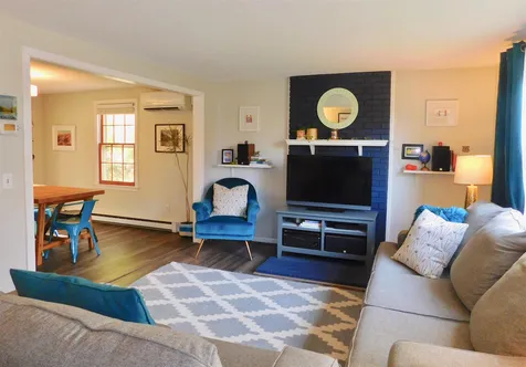 337 Barrett Road New London NH 03257