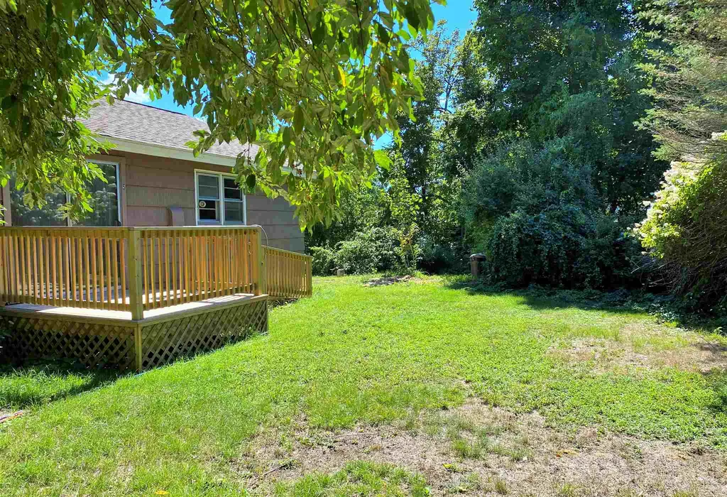 5 Leary Court Exeter NH 03833