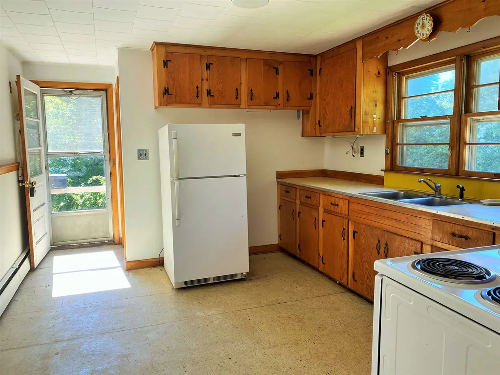 5 Leary Court Exeter NH 03833