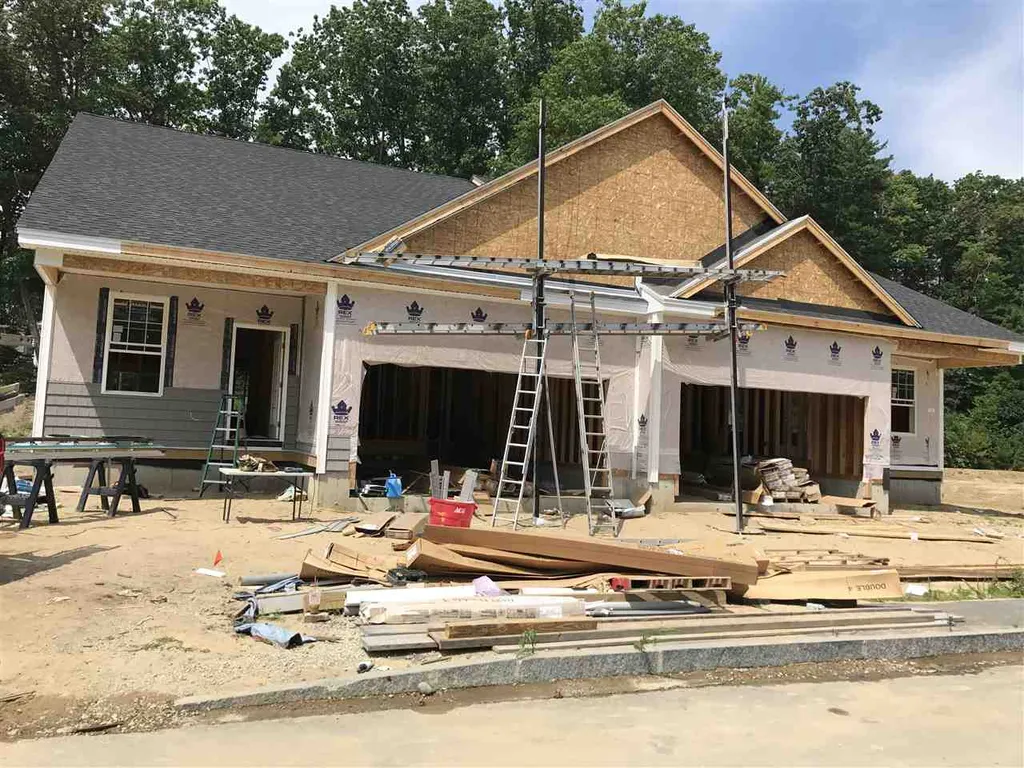54 Cielo Drive Dover NH 03820