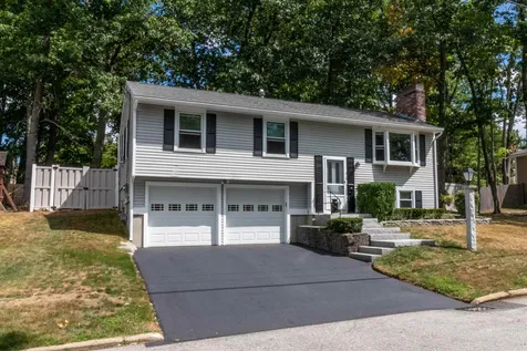 415 Pickering Street Manchester NH 03104