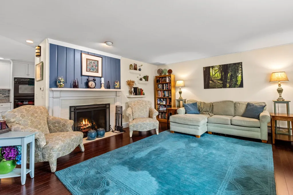 8 Woodlawn Circle Exeter NH 03833
