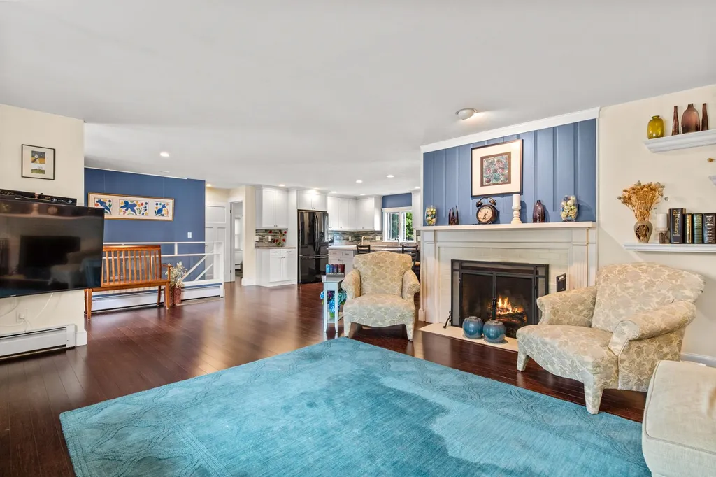 8 Woodlawn Circle Exeter NH 03833