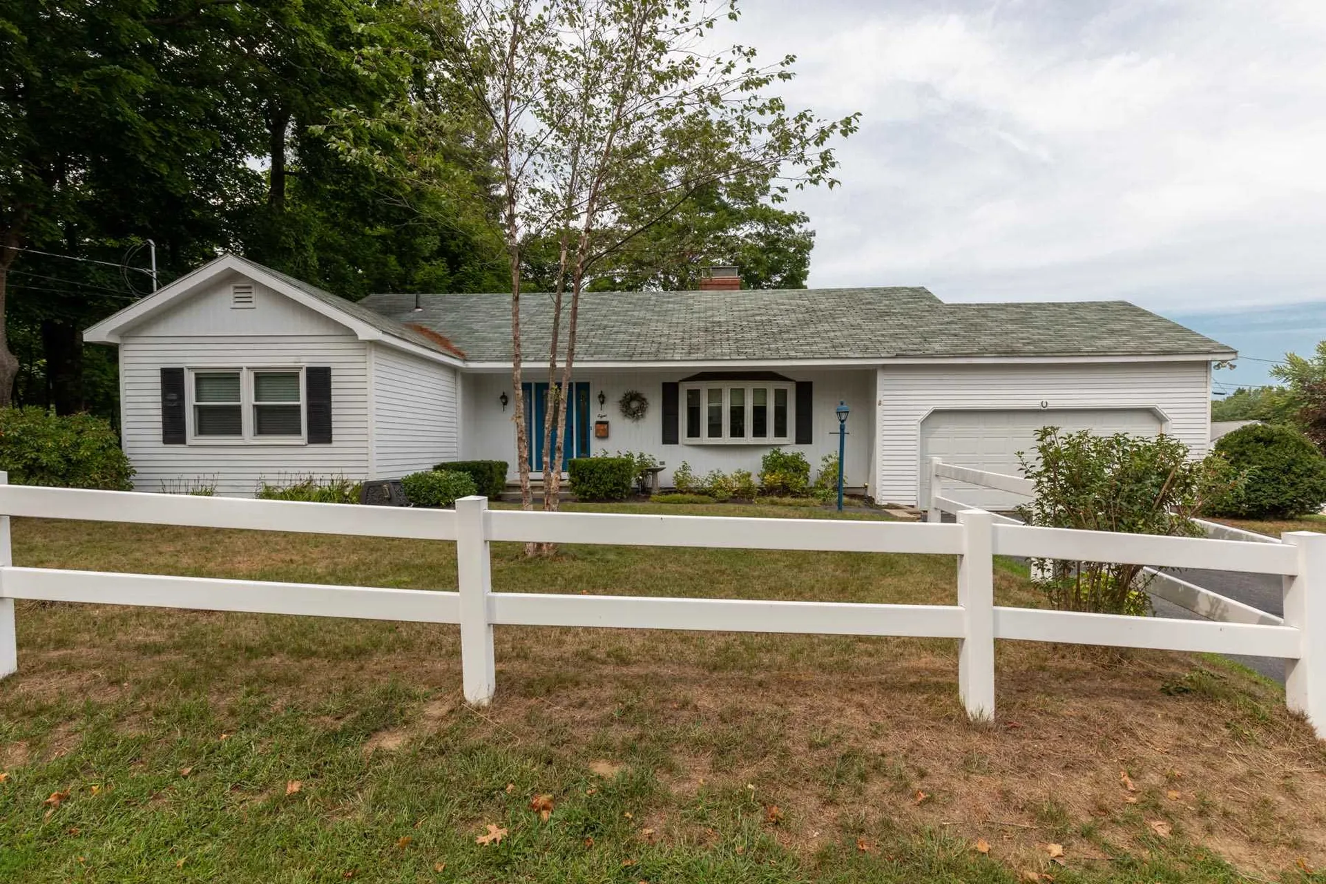 8 Woodlawn Circle Exeter NH 03833