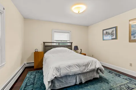 8 Woodlawn Circle Exeter NH 03833