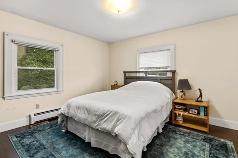 8 Woodlawn Circle Exeter NH 03833