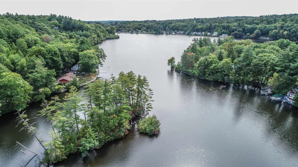96 Lynchville Park Road Goffstown NH 03045