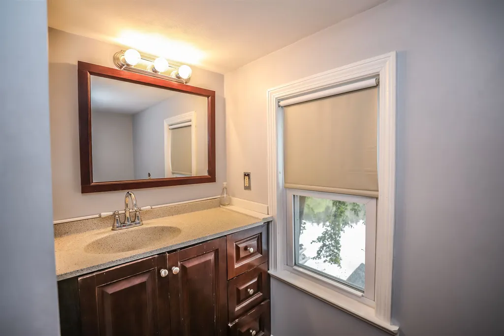 96 Lynchville Park Road Goffstown NH 03045