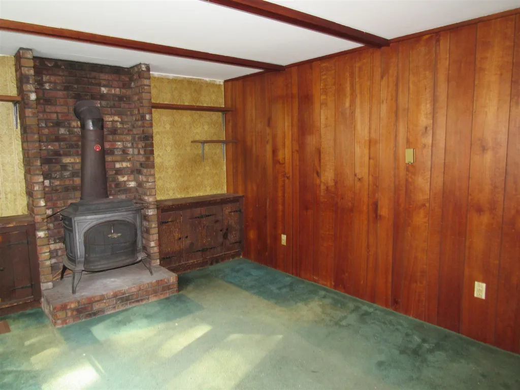 186 Lacross Road Springfield VT 05156