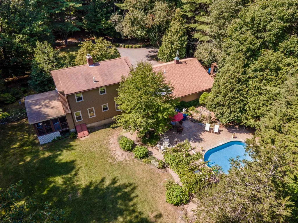 239 Post Road North Hampton NH 03862