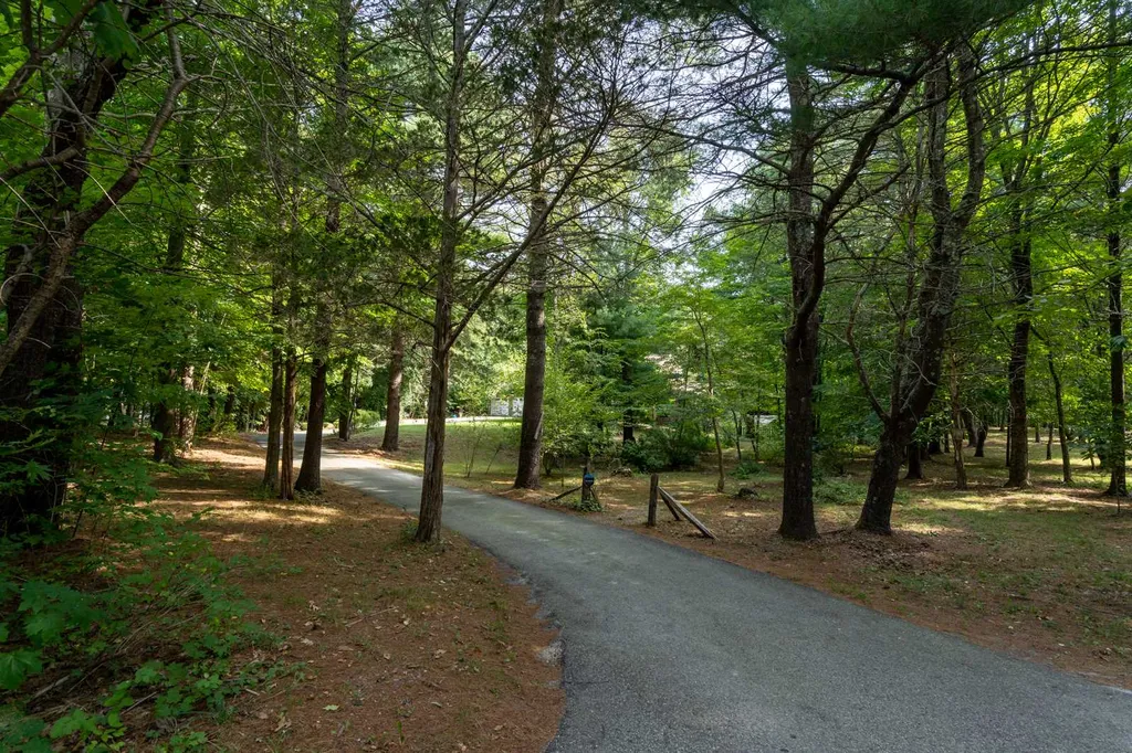239 Post Road North Hampton NH 03862