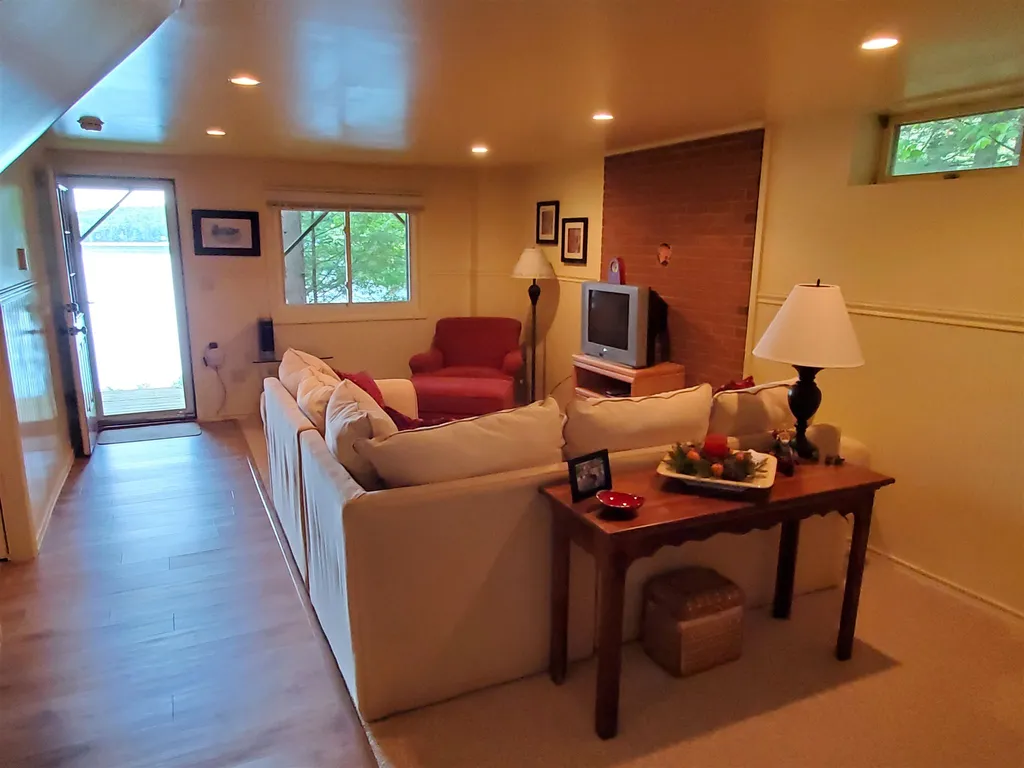 22 Hidden Valley Drive Tuftonboro NH 03816