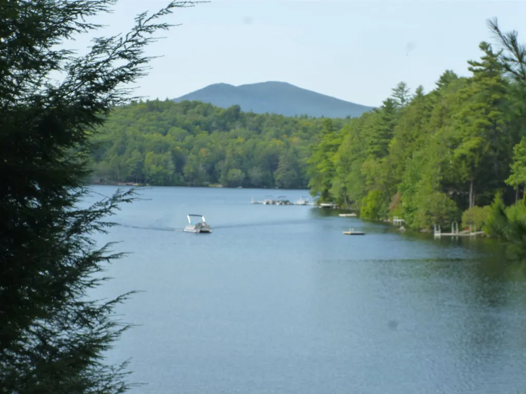 22 Hidden Valley Drive Tuftonboro NH 03816