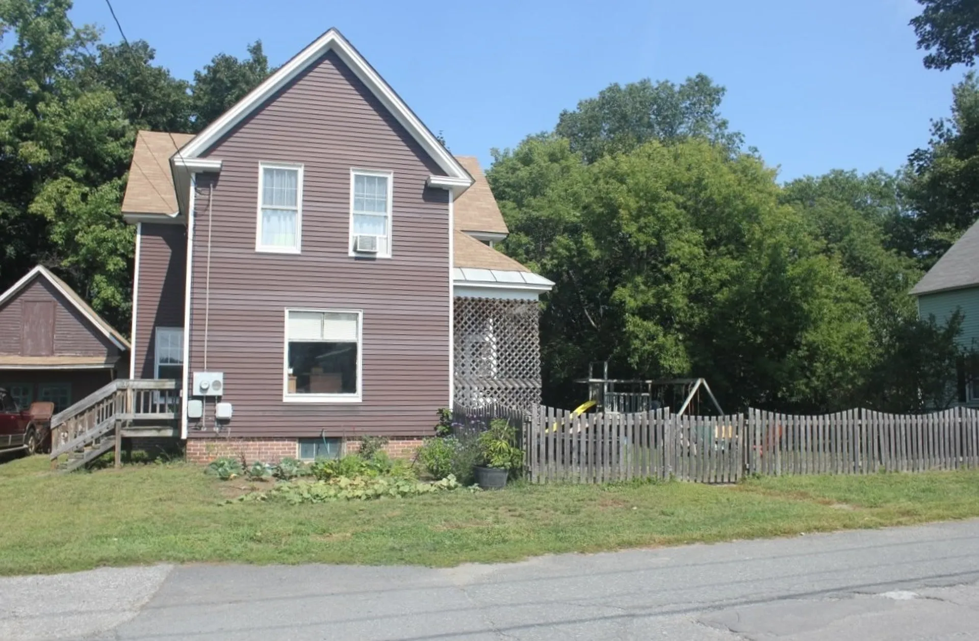 29 Pine Street Springfield VT 05156