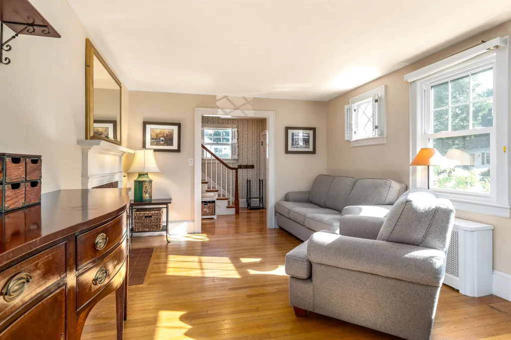 28 Towle Avenue Hampton NH 03842