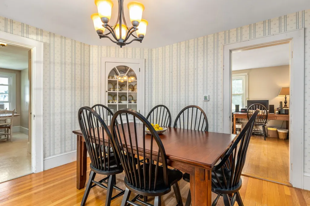 28 Towle Avenue Hampton NH 03842