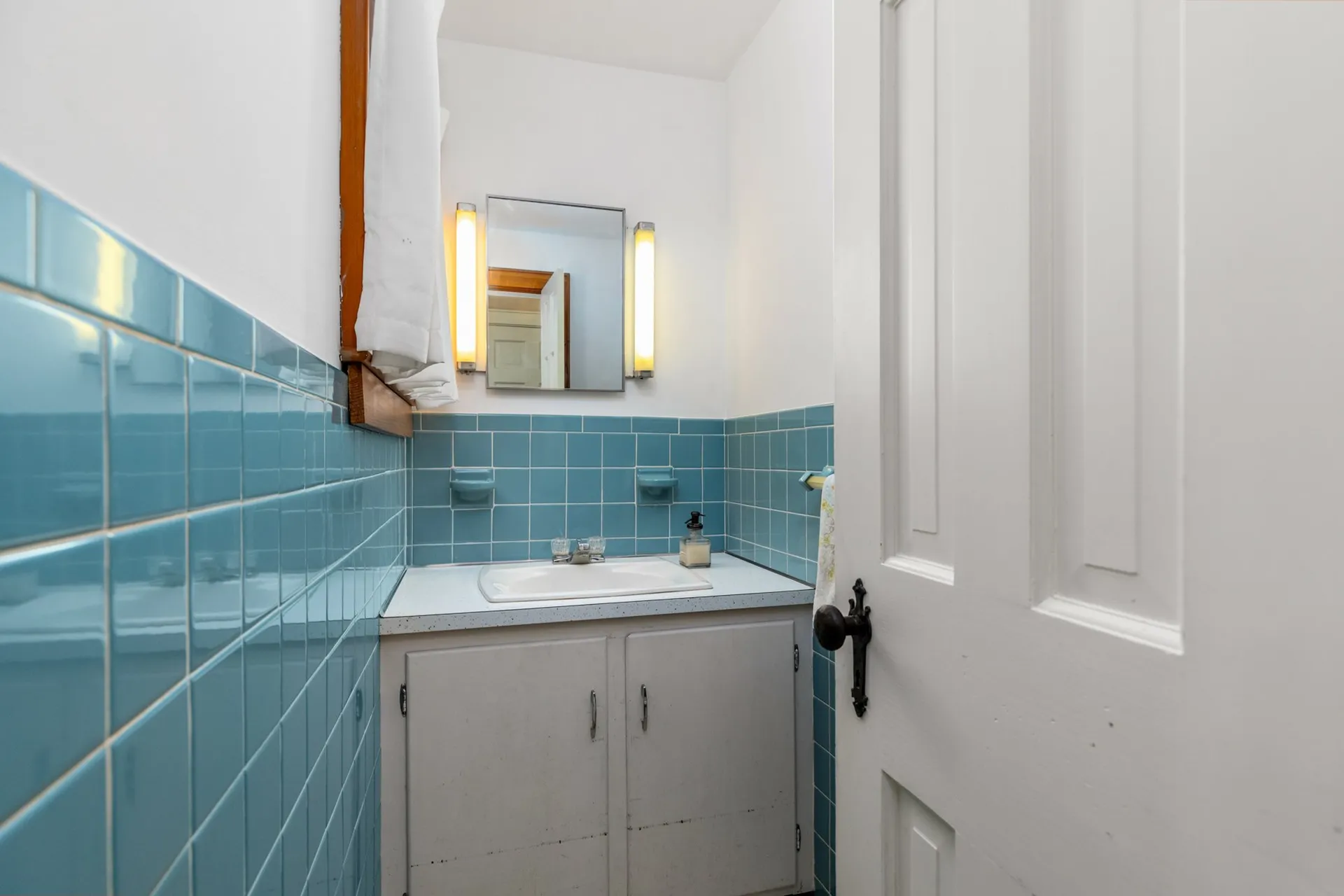 28 Towle Avenue Hampton NH 03842