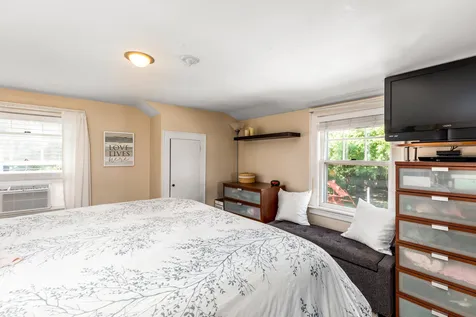28 Towle Avenue Hampton NH 03842