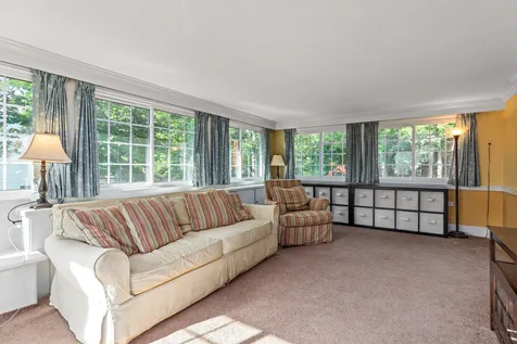 28 Towle Avenue Hampton NH 03842