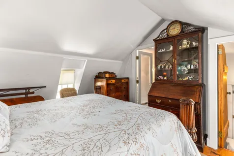 28 Towle Avenue Hampton NH 03842