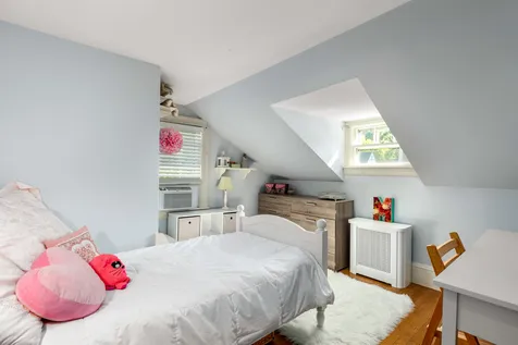 28 Towle Avenue Hampton NH 03842