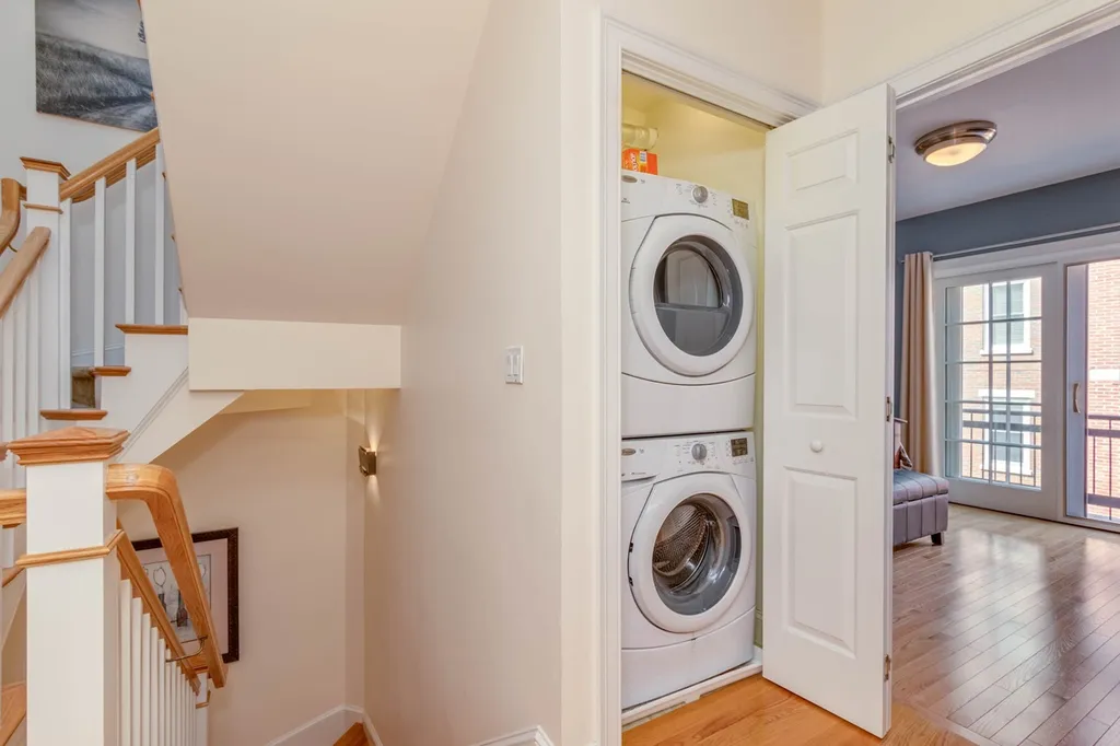 16 Porter Street Portsmouth NH 03801
