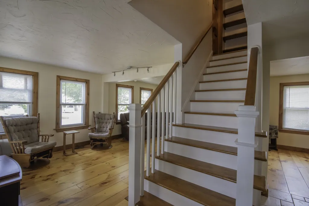 10 Gage Street Boscawen NH 03303