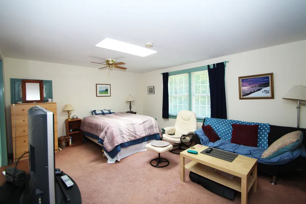 92 Packers Falls Road Durham NH 03824
