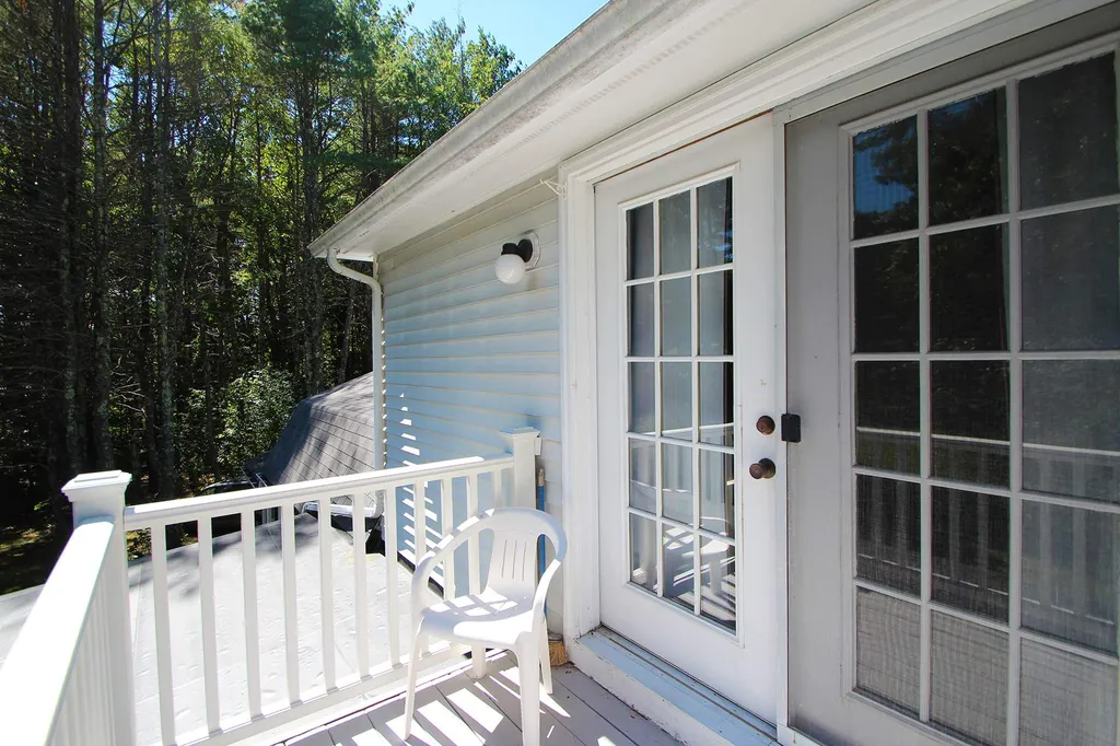 92 Packers Falls Road Durham NH 03824