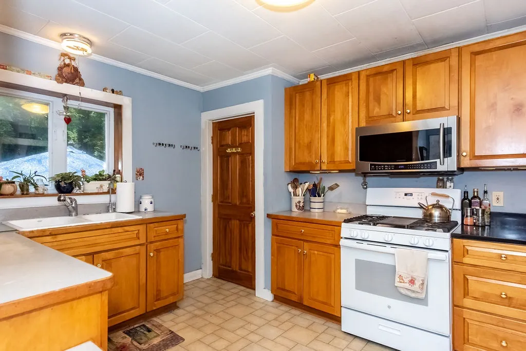 54 Swett Avenue Portsmouth NH 03903
