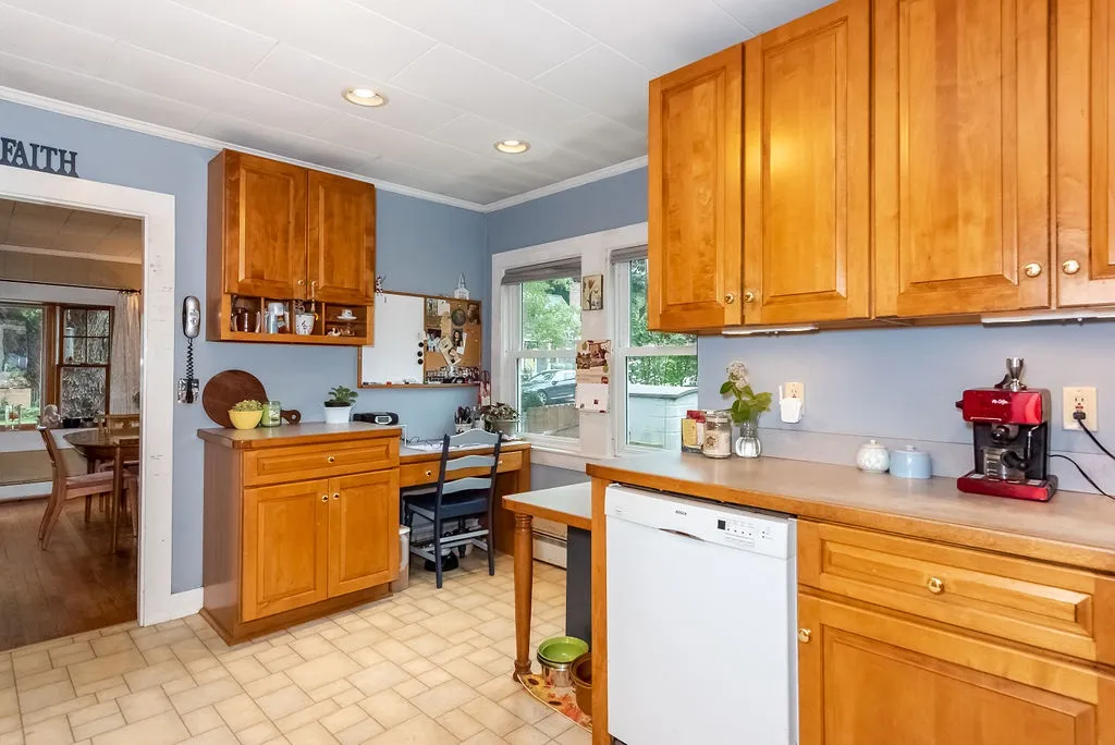54 Swett Avenue Portsmouth NH 03903