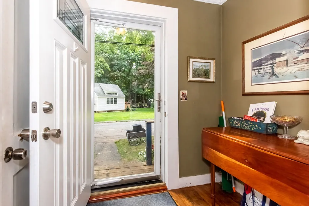 54 Swett Avenue Portsmouth NH 03903