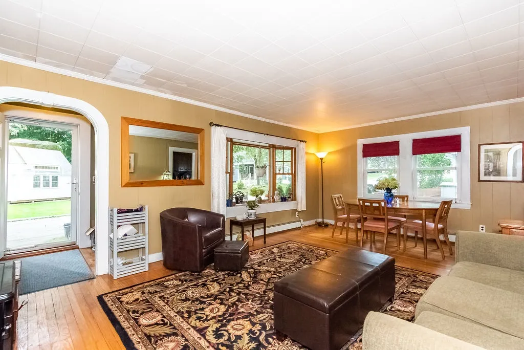 54 Swett Avenue Portsmouth NH 03903