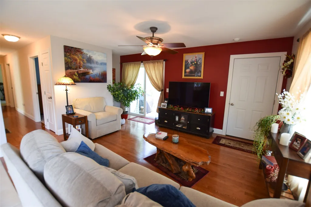 19 Coquina Lane Laconia NH 03246