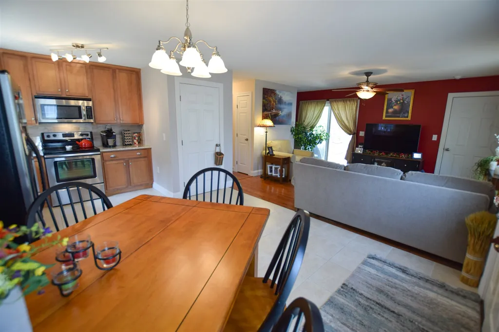 19 Coquina Lane Laconia NH 03246