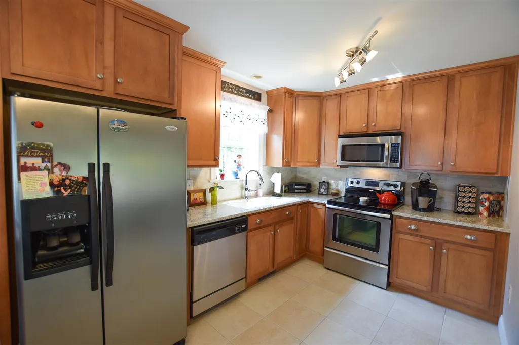 19 Coquina Lane Laconia NH 03246
