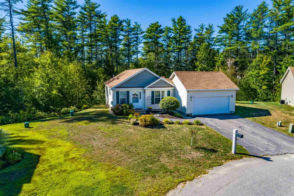 19 Coquina Lane Laconia NH 03246