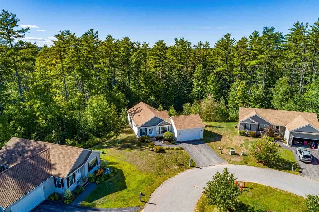 19 Coquina Lane Laconia NH 03246