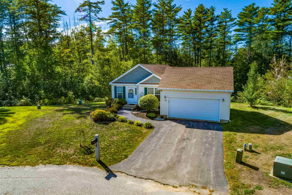 19 Coquina Lane Laconia NH 03246
